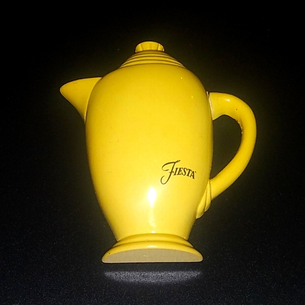 Vintage 1940's Genuine Fiesta Teapot Refrigerator Magnet